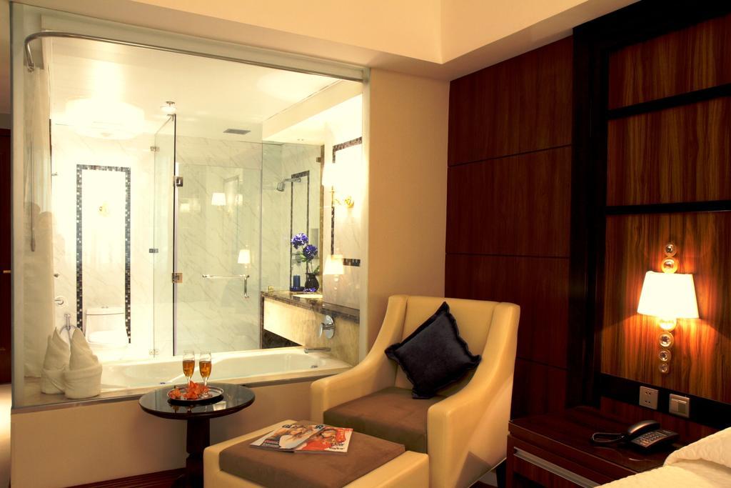 Central Park Tower Resort Анхелес Стая снимка