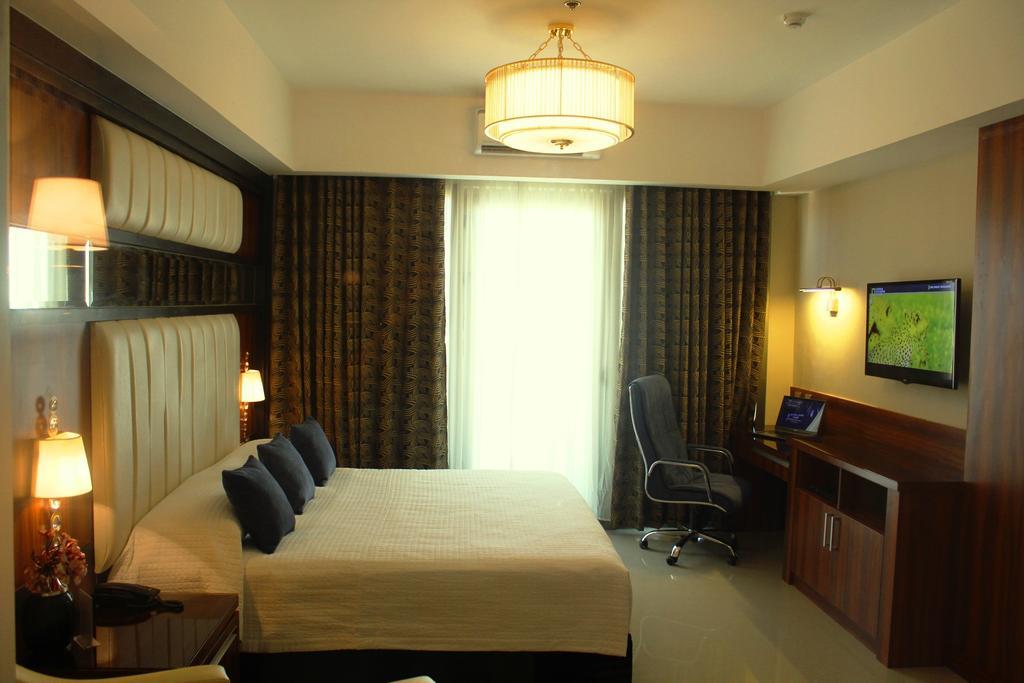 Central Park Tower Resort Анхелес Стая снимка