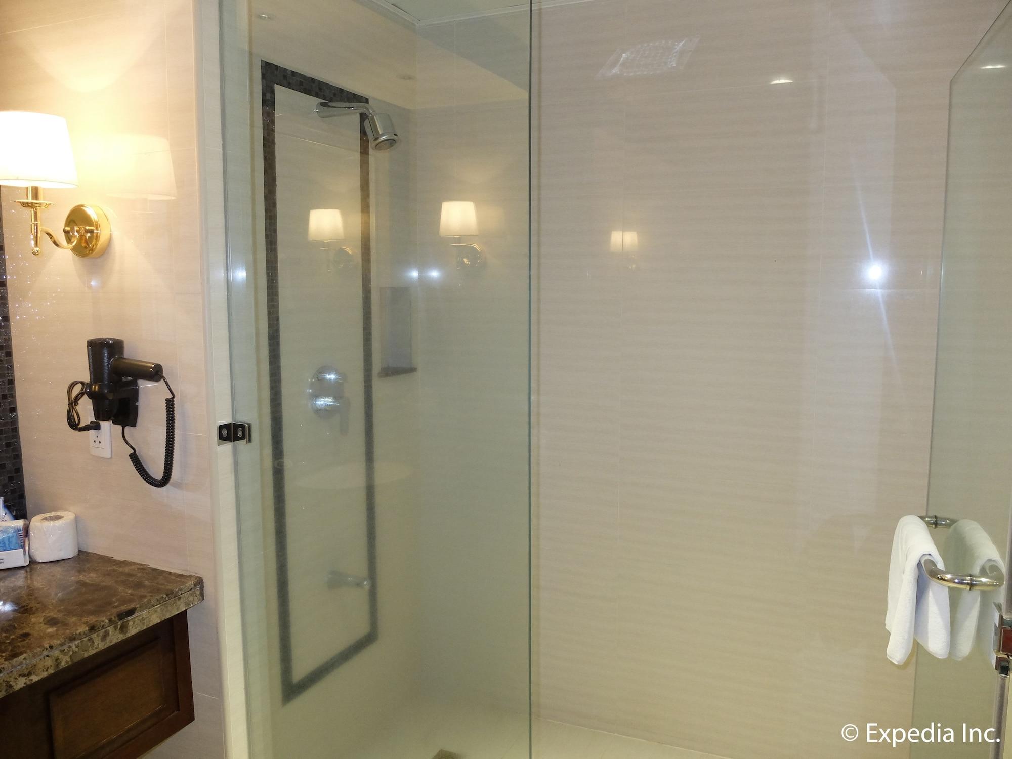 Central Park Tower Resort Анхелес Екстериор снимка