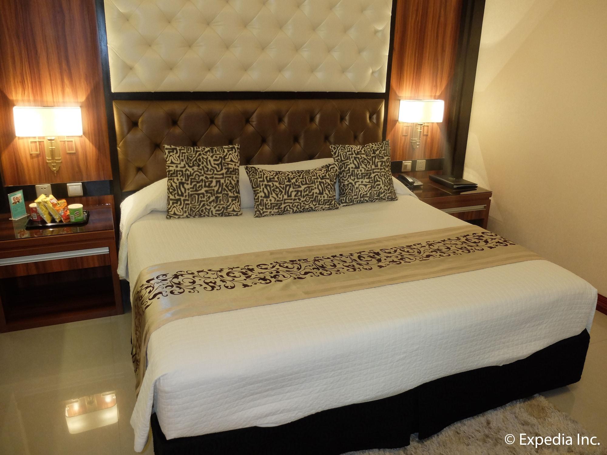 Central Park Tower Resort Анхелес Екстериор снимка